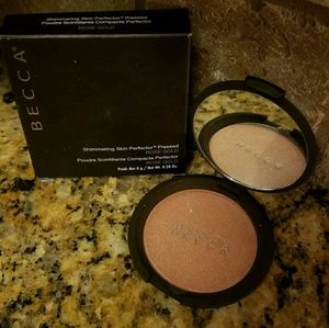 New Becca Shimmering Skin Perfector Highlighter
